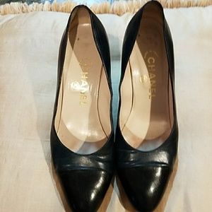 Chanel Pumps